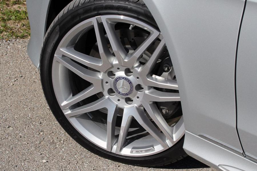  Mercedes-Benz E400 2014 года  (фото 33 из 41)